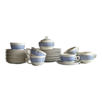 Lot of a boch frères tea set