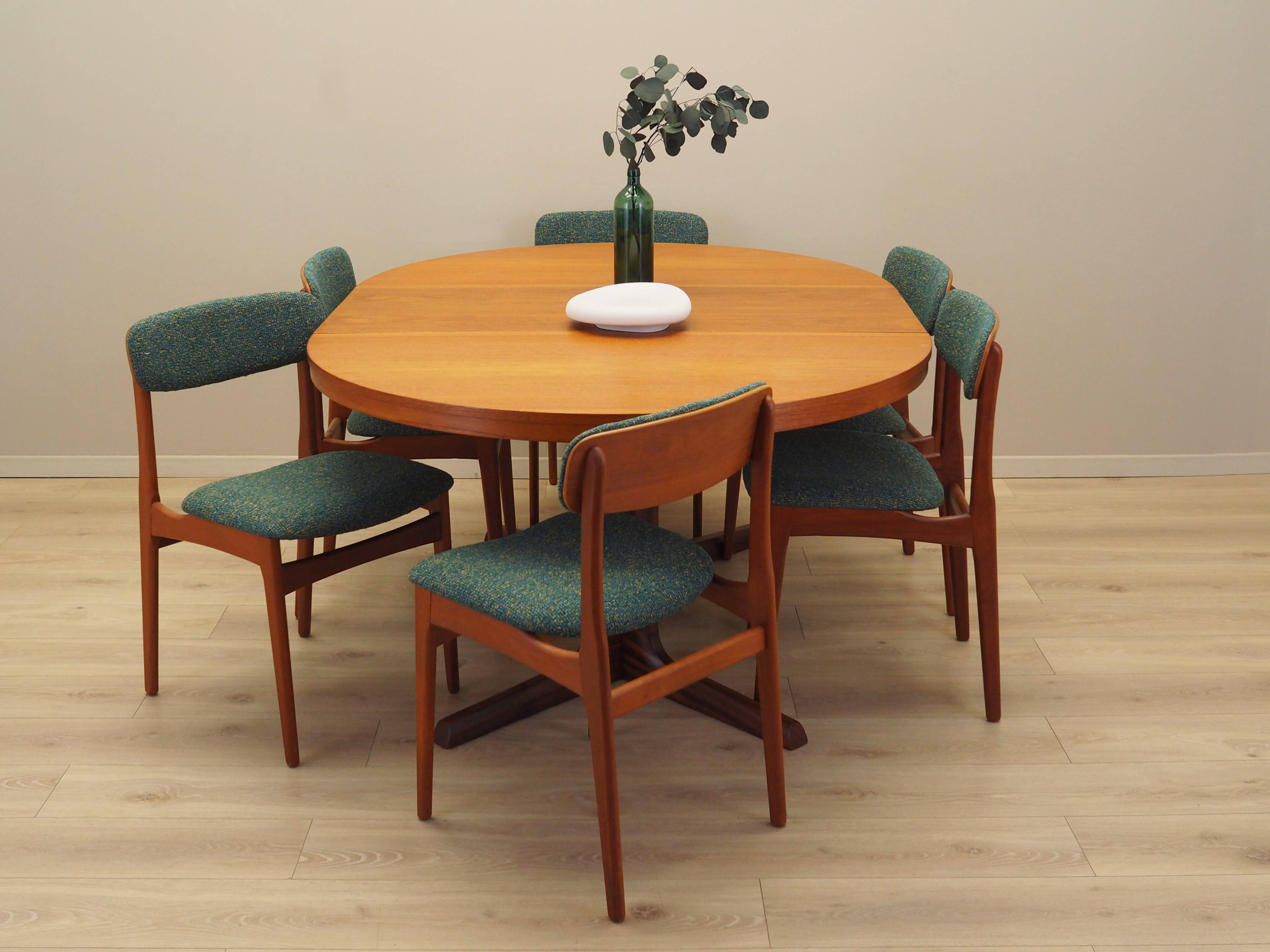 Set of six teak chairs, Danish design, 1960s, manufacture: N. & K. Bundgaar