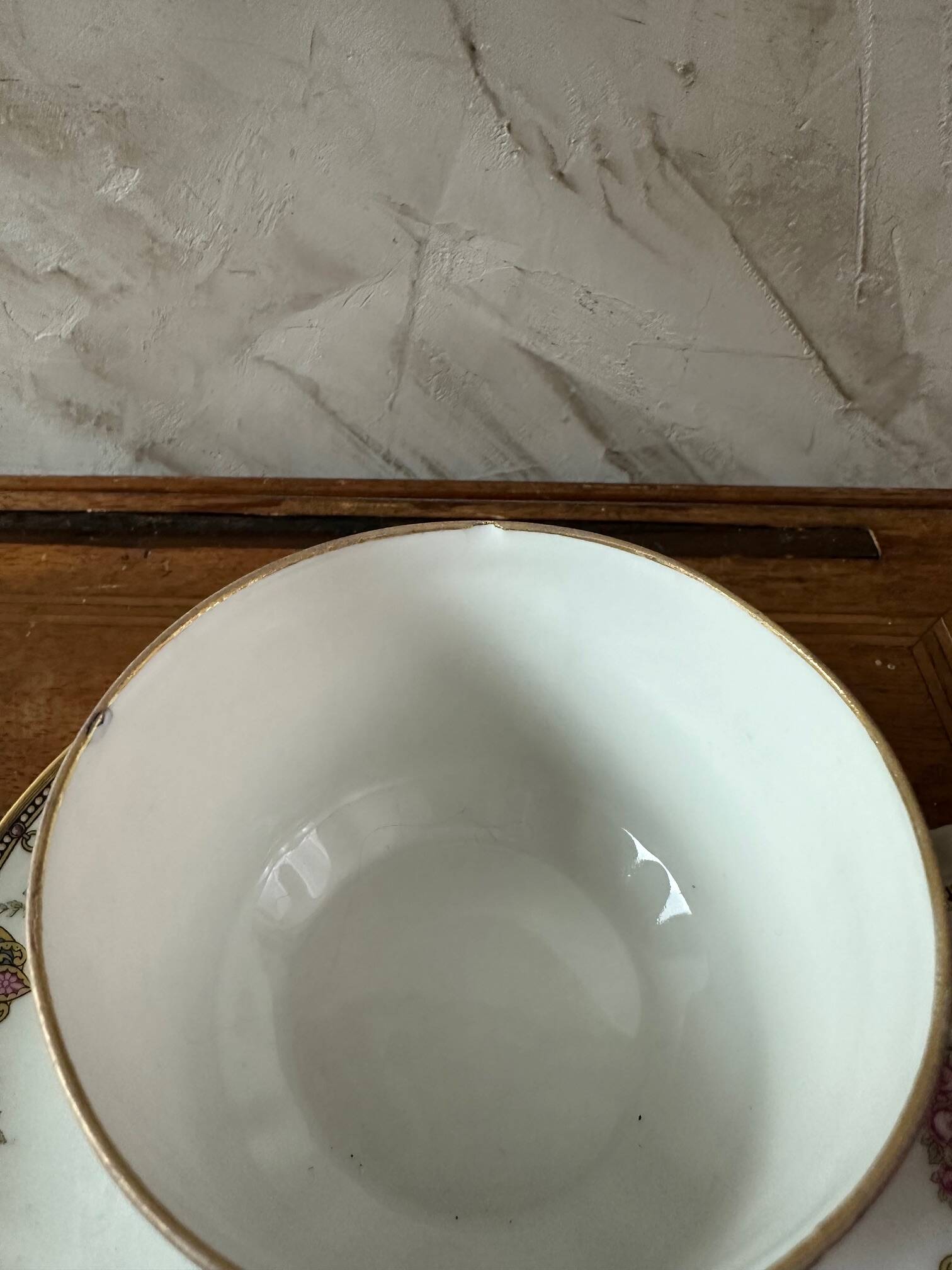 Pair of porcelain luncheons