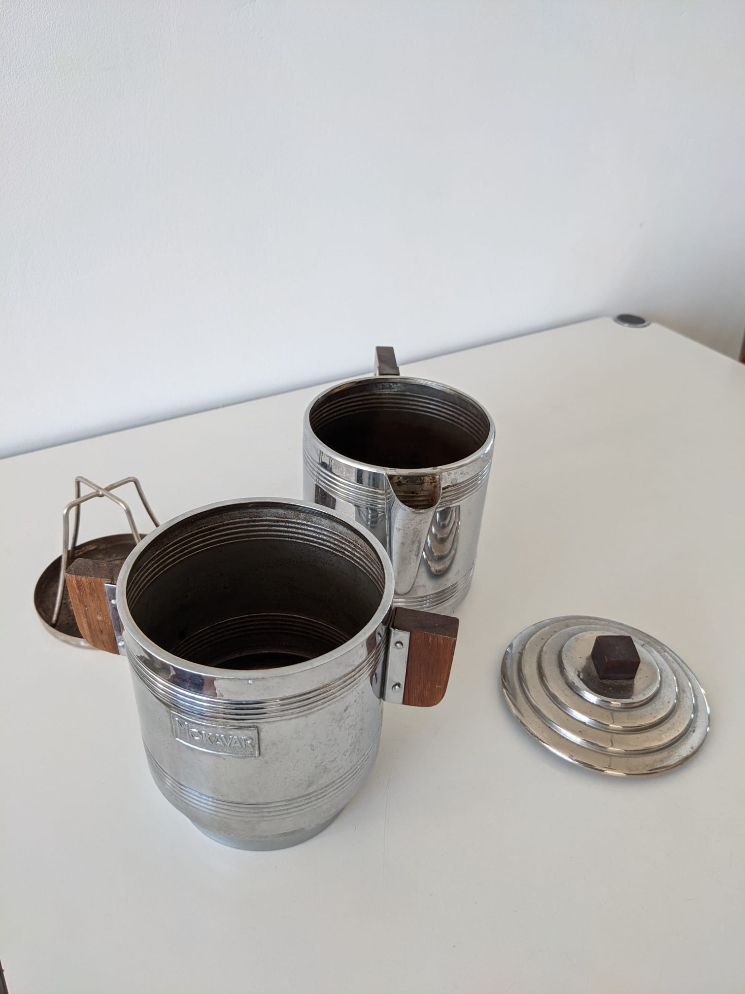 Mokavar metal and wood percolation coffee maker