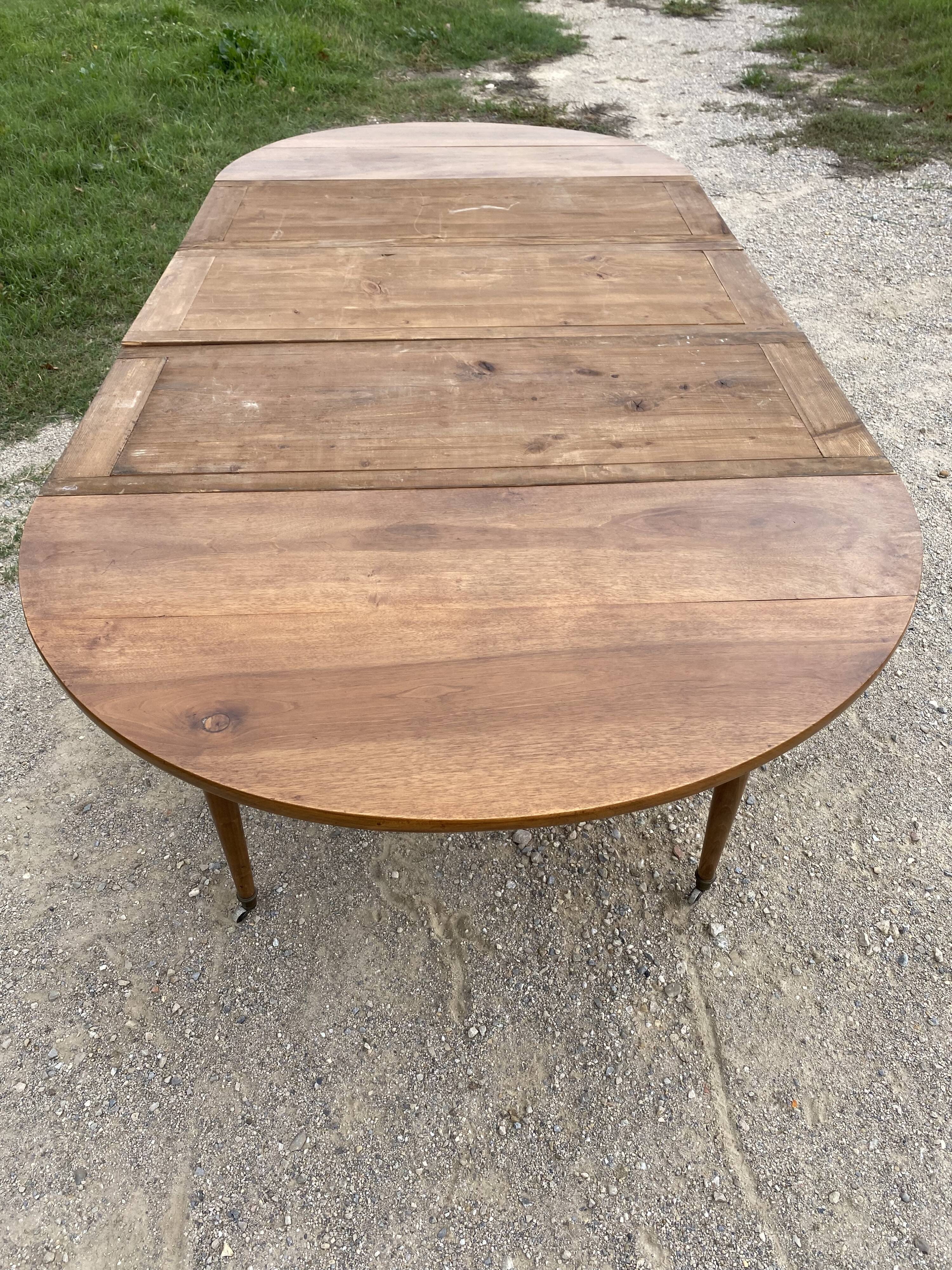 Table 6 legs Louis XVI