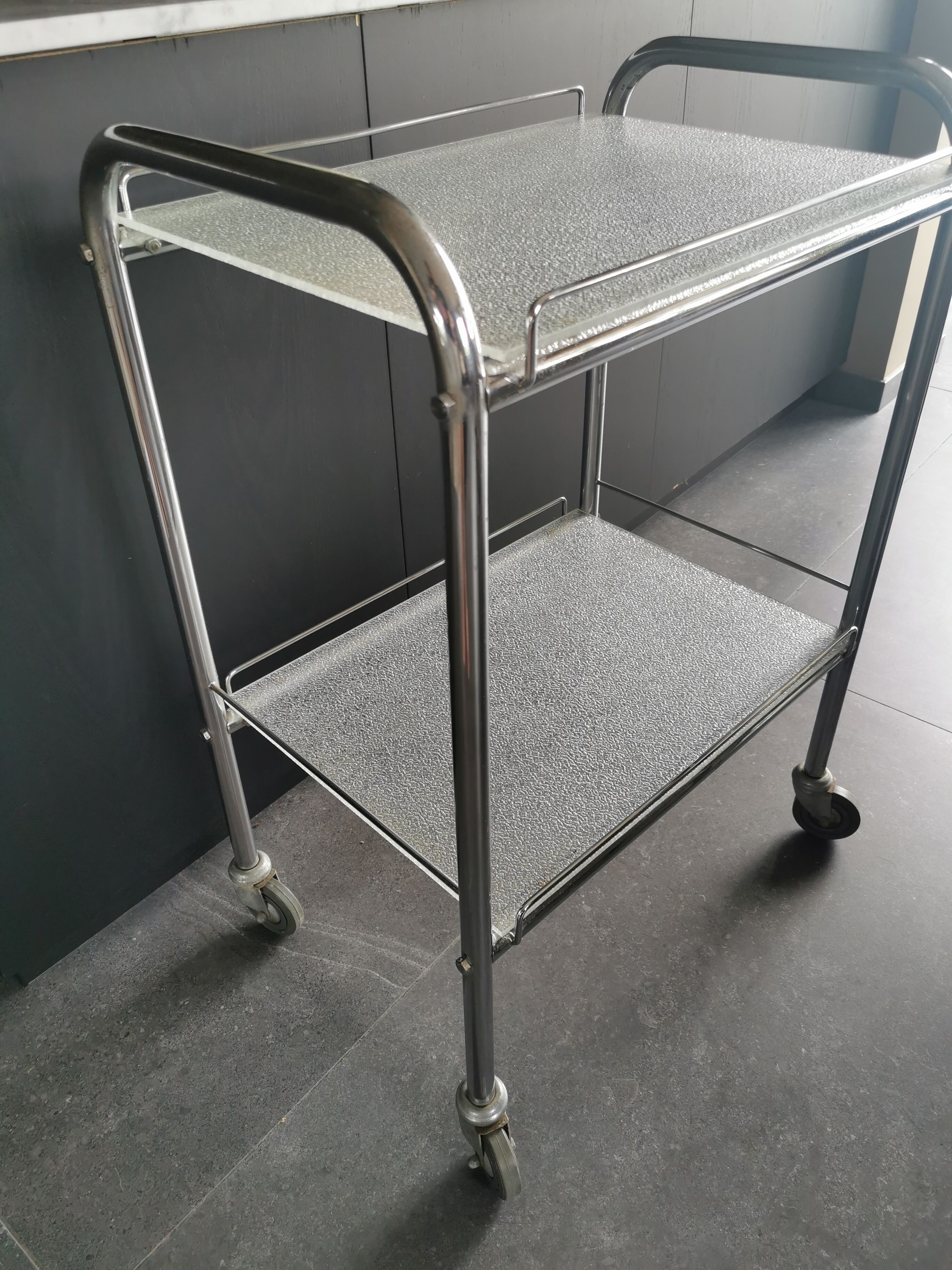 Vintage 1950s rolling service