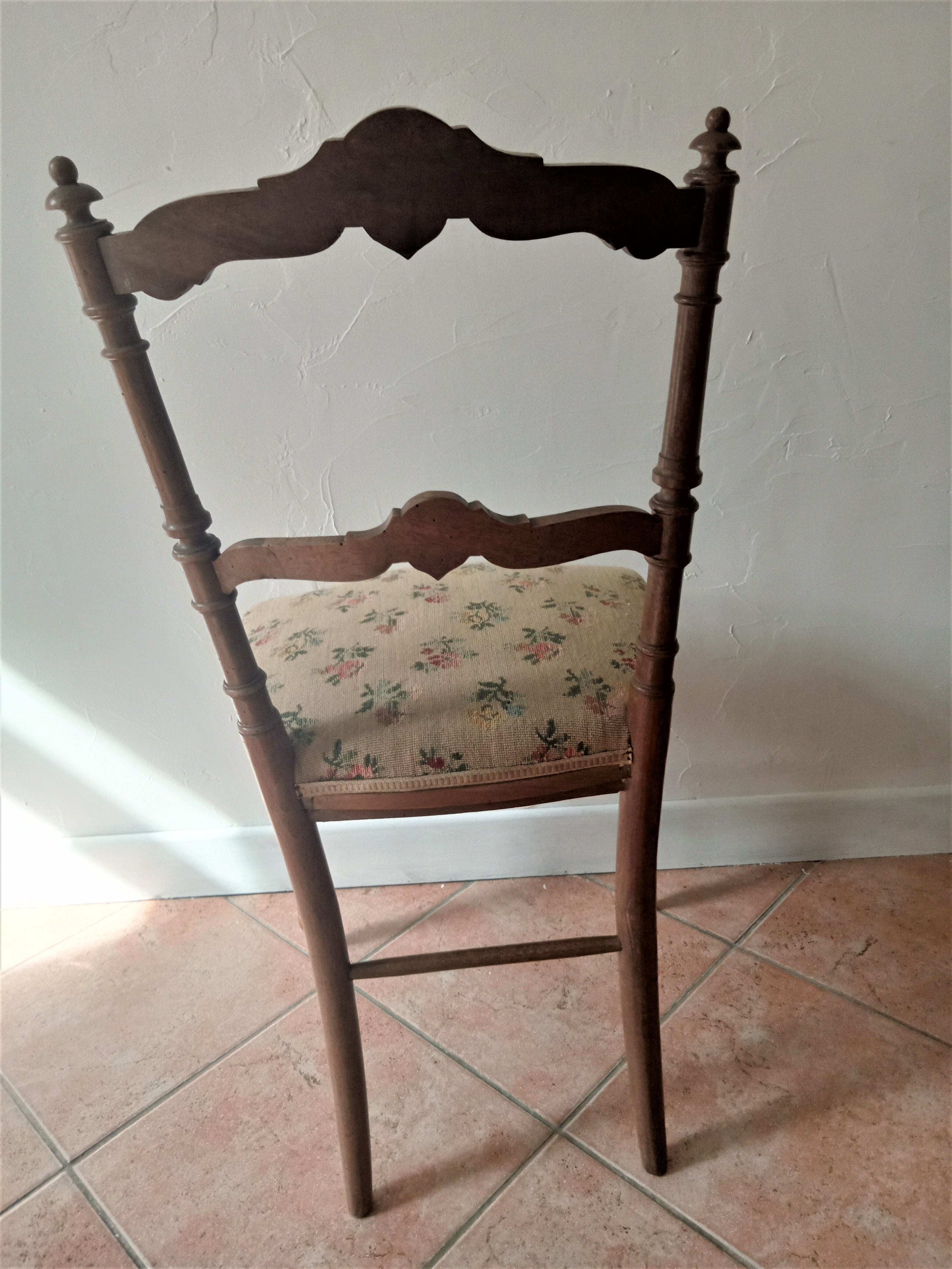 Paire de chaises de salon
