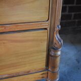 Chest of drawers, made of walnut