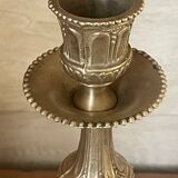 Paire de bougeoirs en laiton