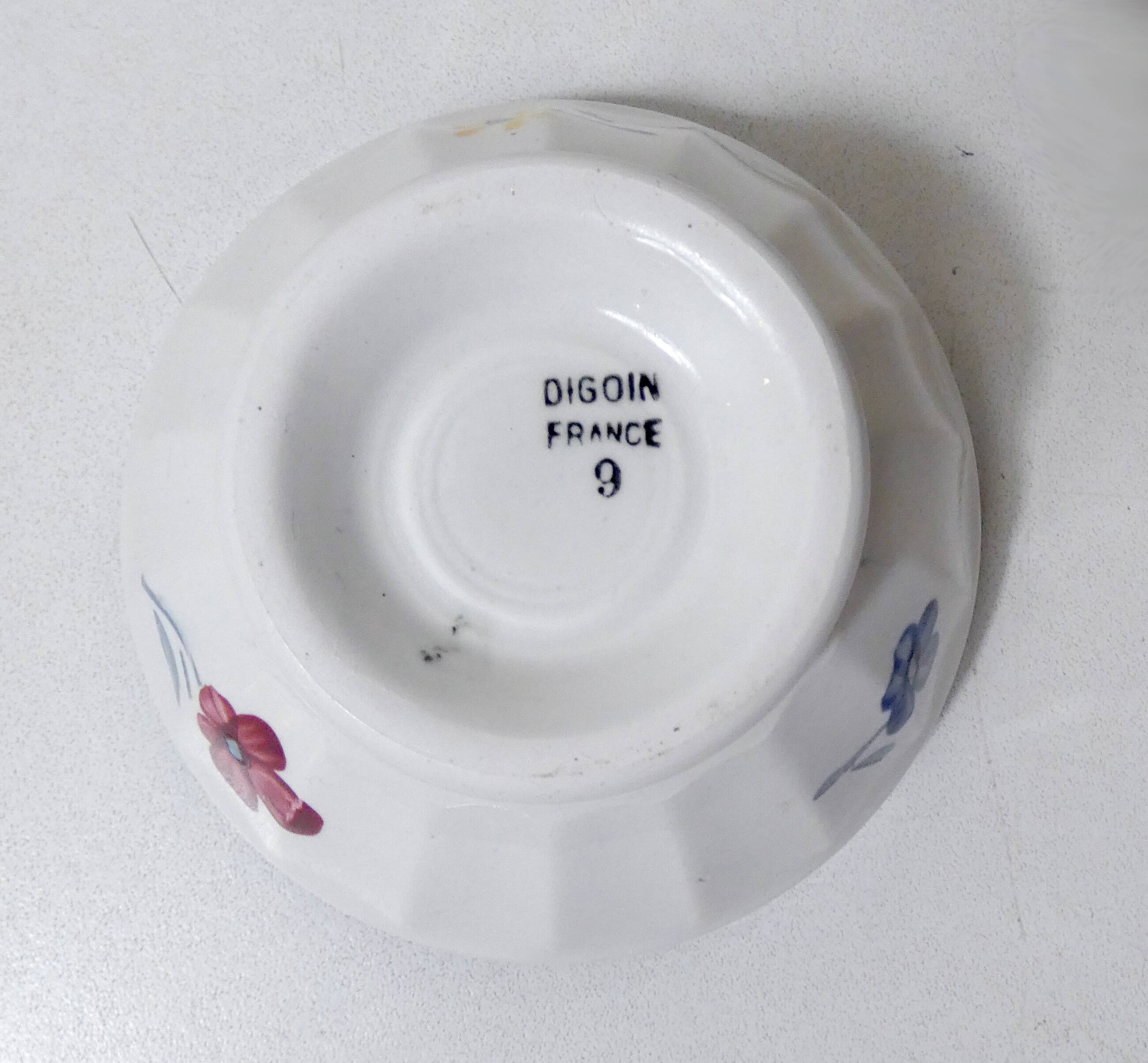 old small Digoin Mary Lou bowl