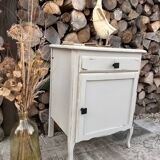 Meuble de rangement ancien rénové