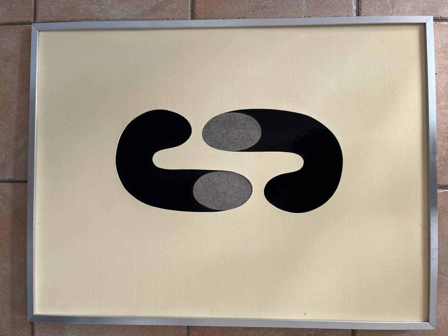 2 designs from the 1970s. Unsigned.