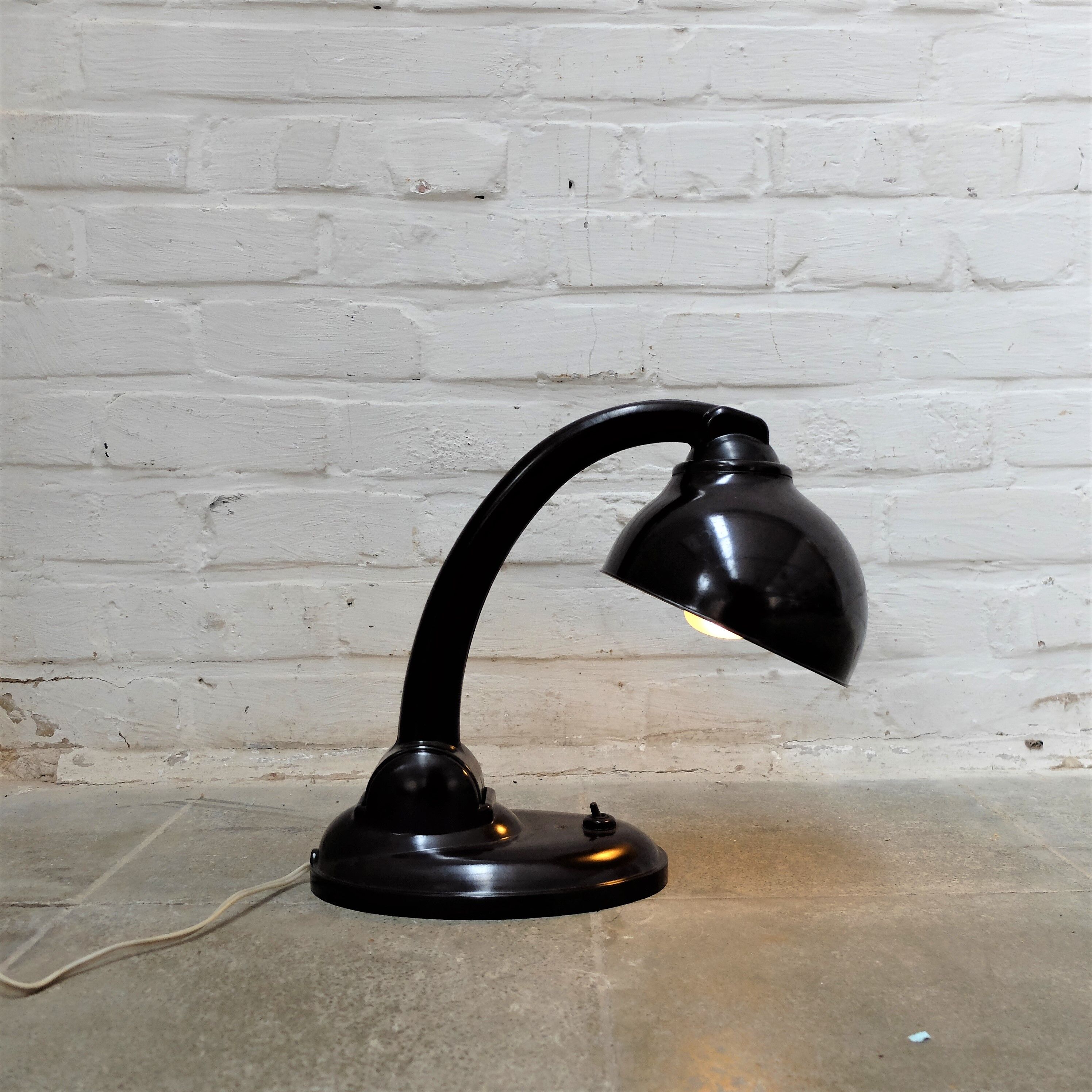 Bakelite desk lamp E.K. Cole