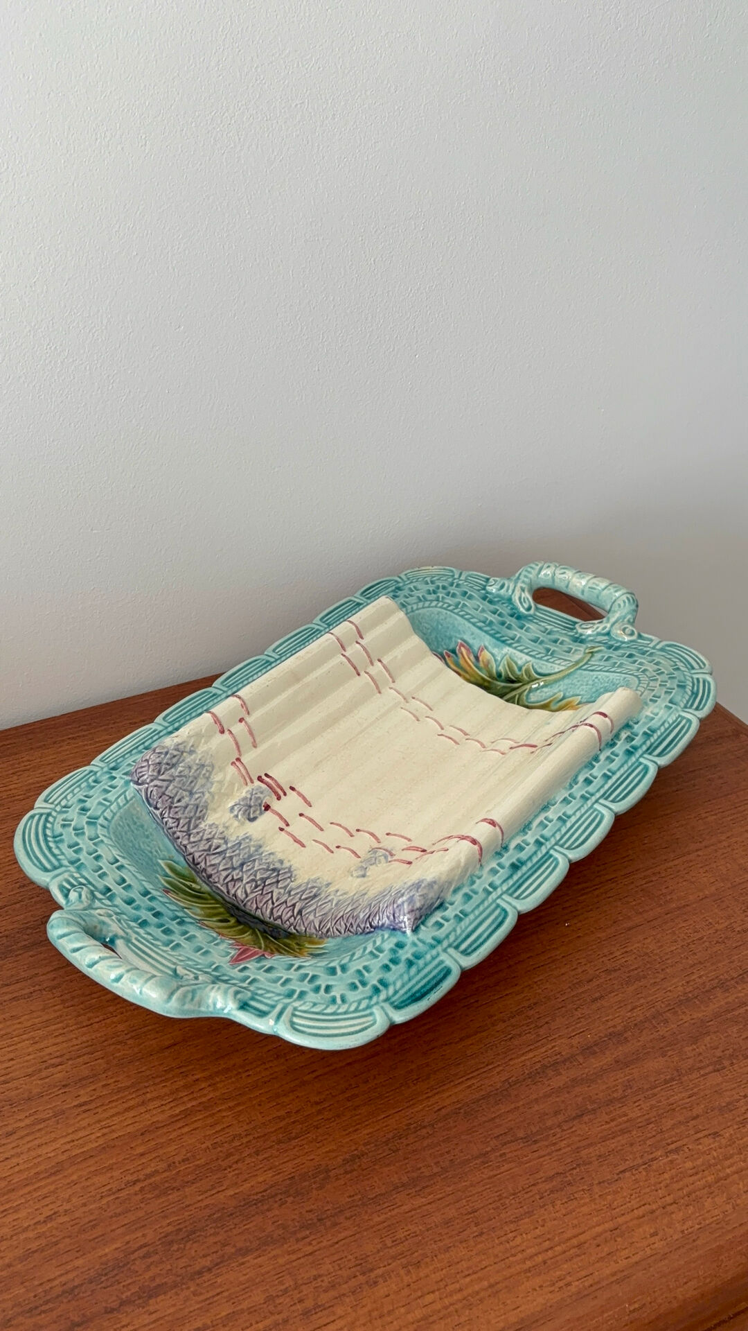 Vintage asparagus dish in faience barbotine – Large serving platter