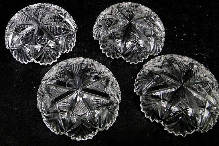 set of 4 plates