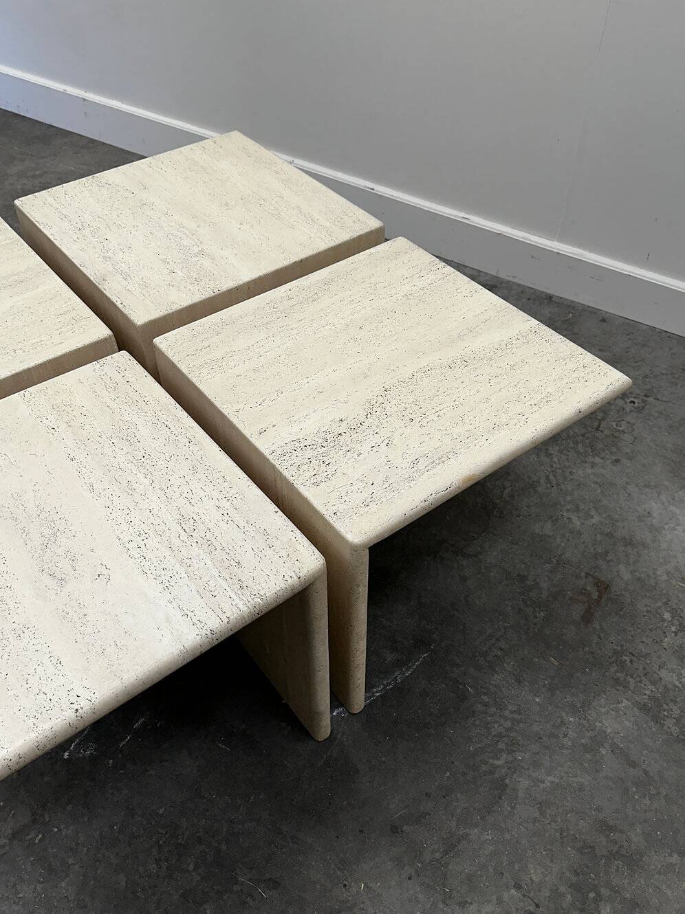 Modular travertine coffee table in 4 brutalist pieces, Italy, 1980s