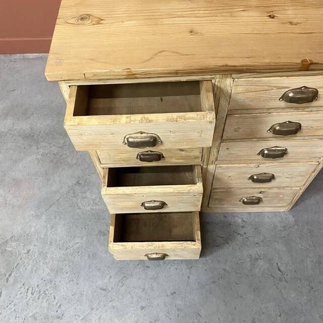 10-drawer wooden chest of drawers
