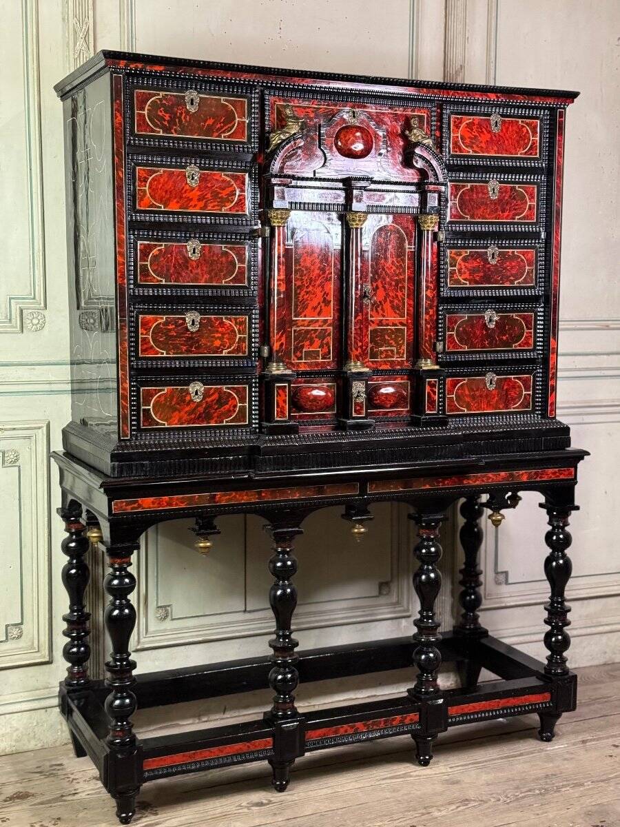 Important Antwerp cabinet in tortoiseshell, ebony and bronze, 17th century