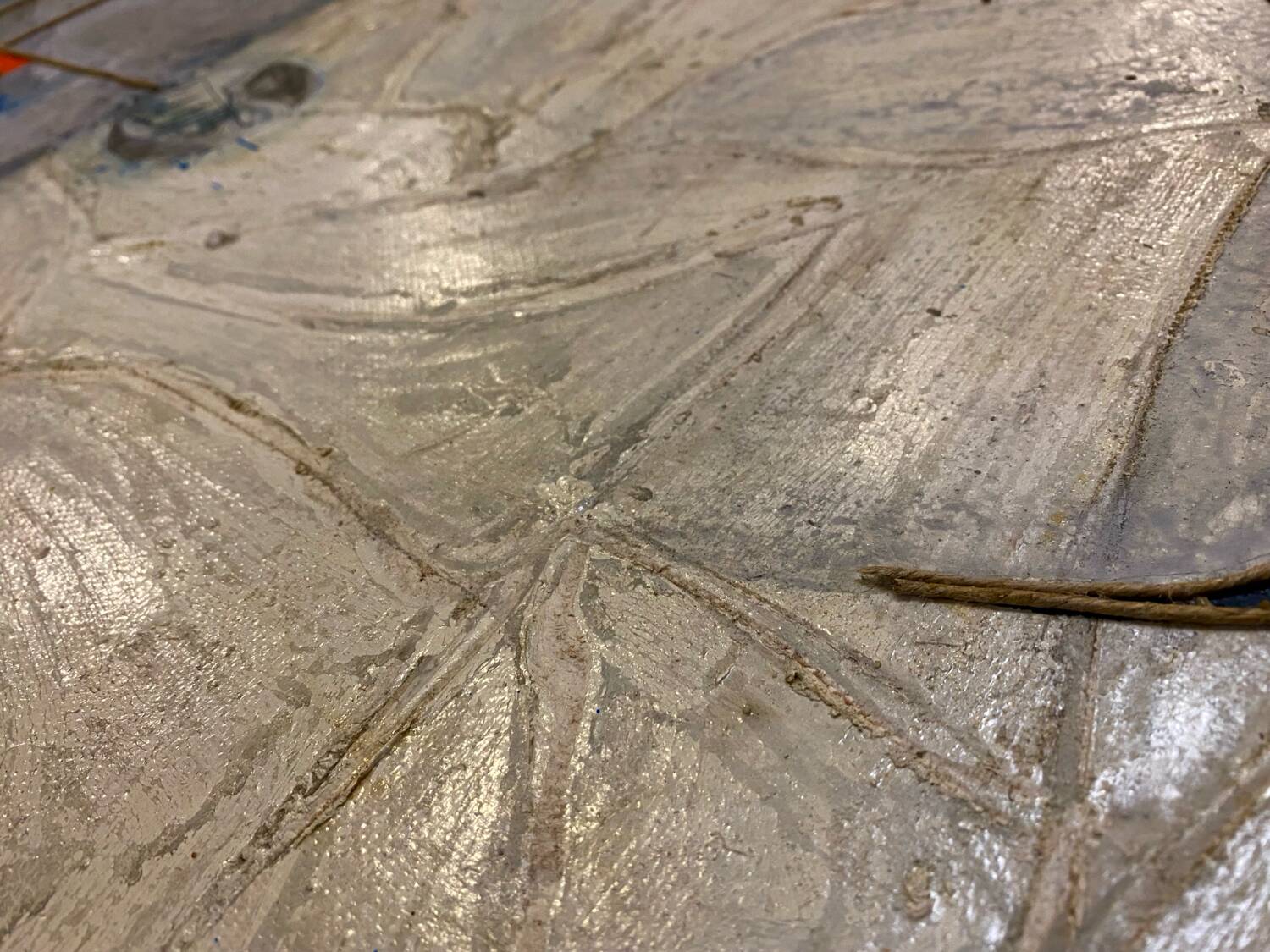 Modern sculpture table