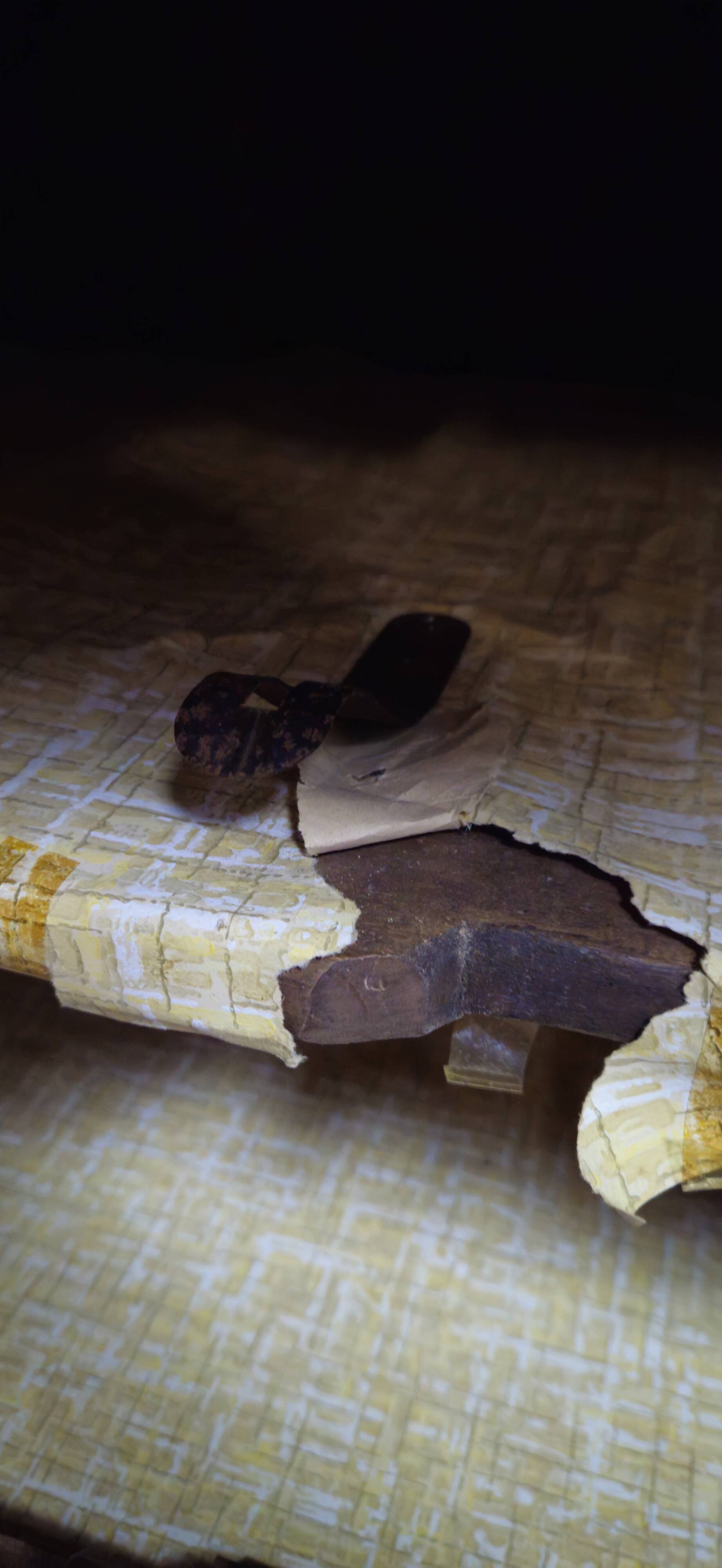 Buffet ancien époque Louis Philippe en noyer, XIXᵉ siècle