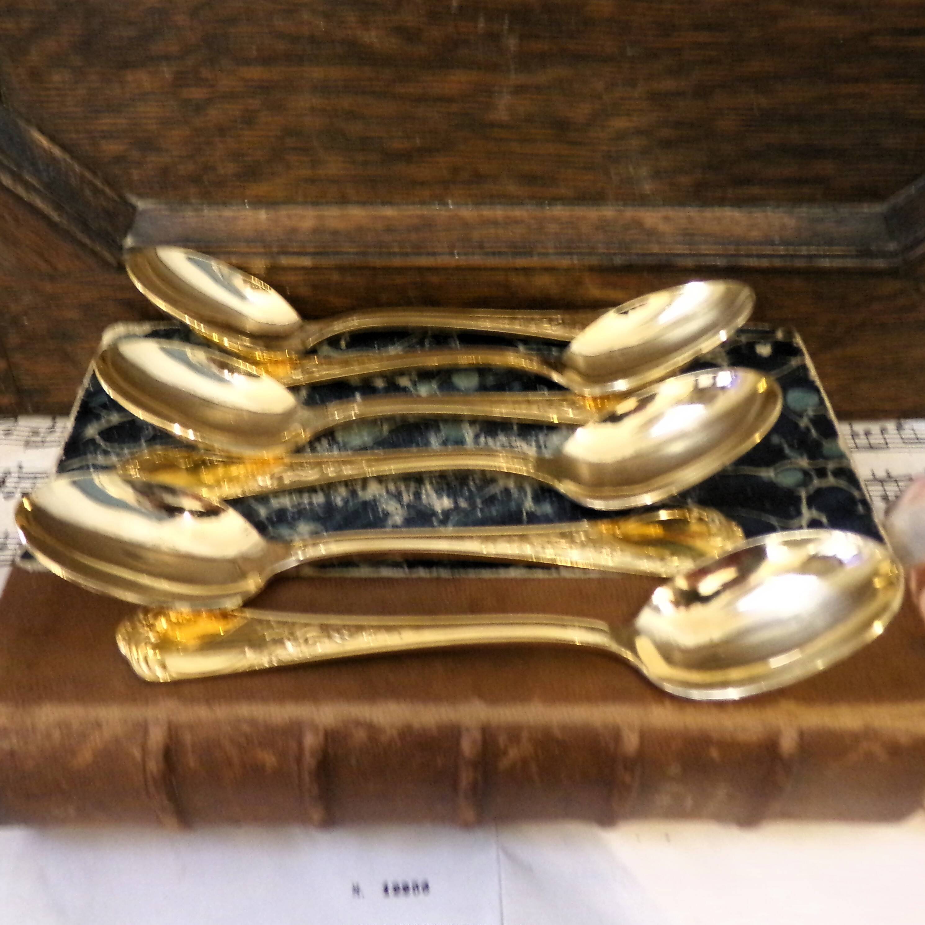 Set of 6 vintage gold-plated tea spoons in the French Louis style