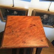 Sellette style art and crafts