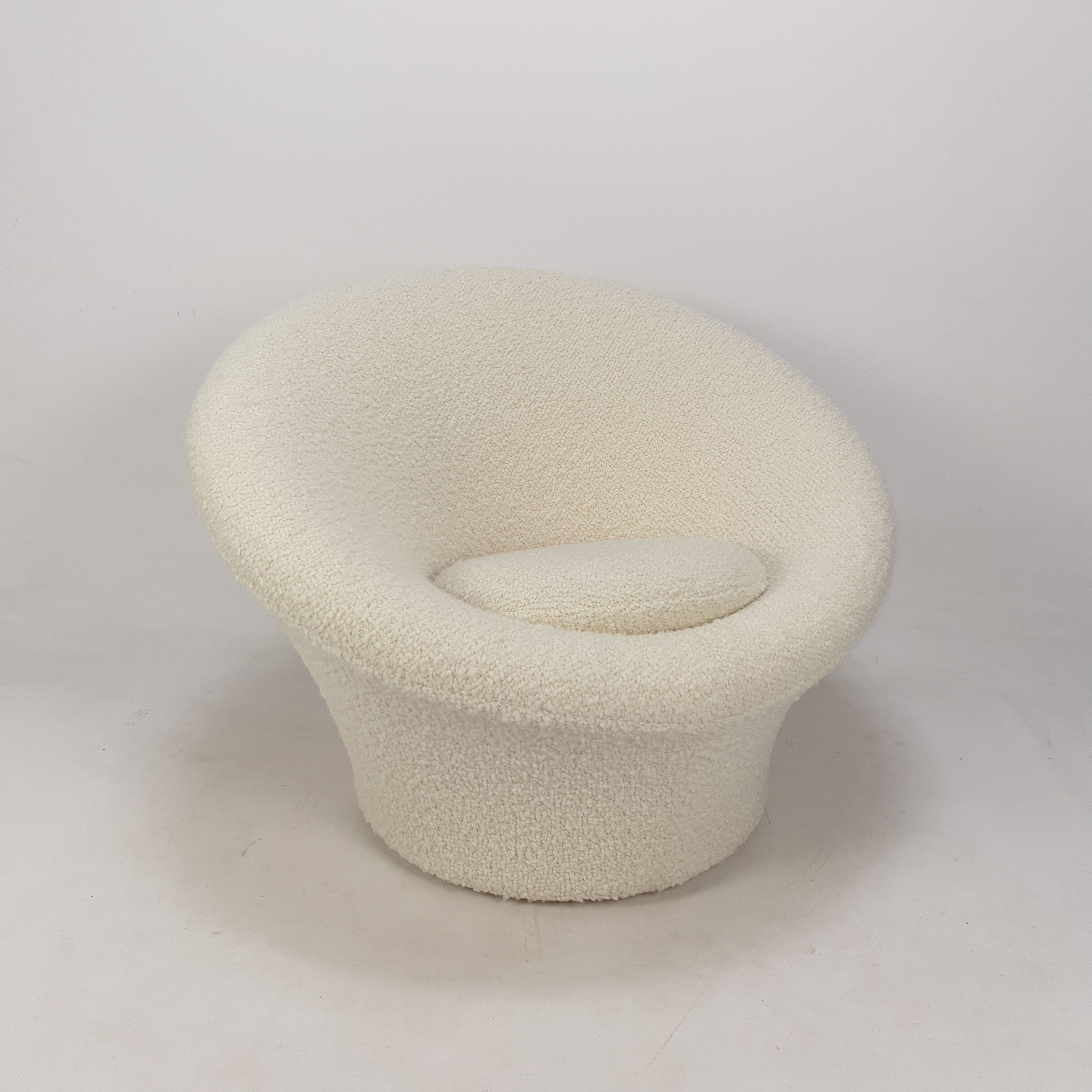 Mushroom Armchair and Ottoman by Pierre Paulin for Artifort, 1960s