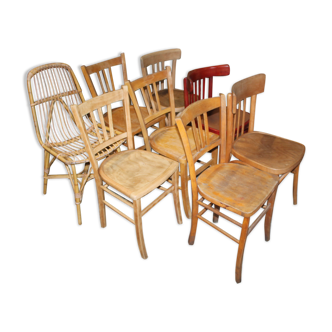 Lot of 8 bistro chairs