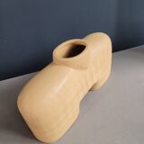 Camel 2-legged vase