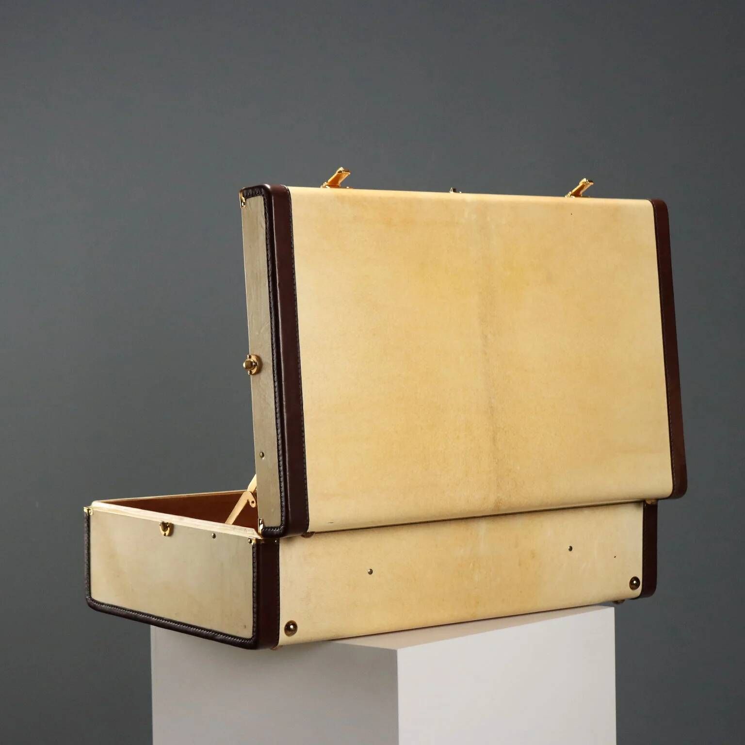 Vintage suitcase in parchment, cotton and leather, Italy, 1960s