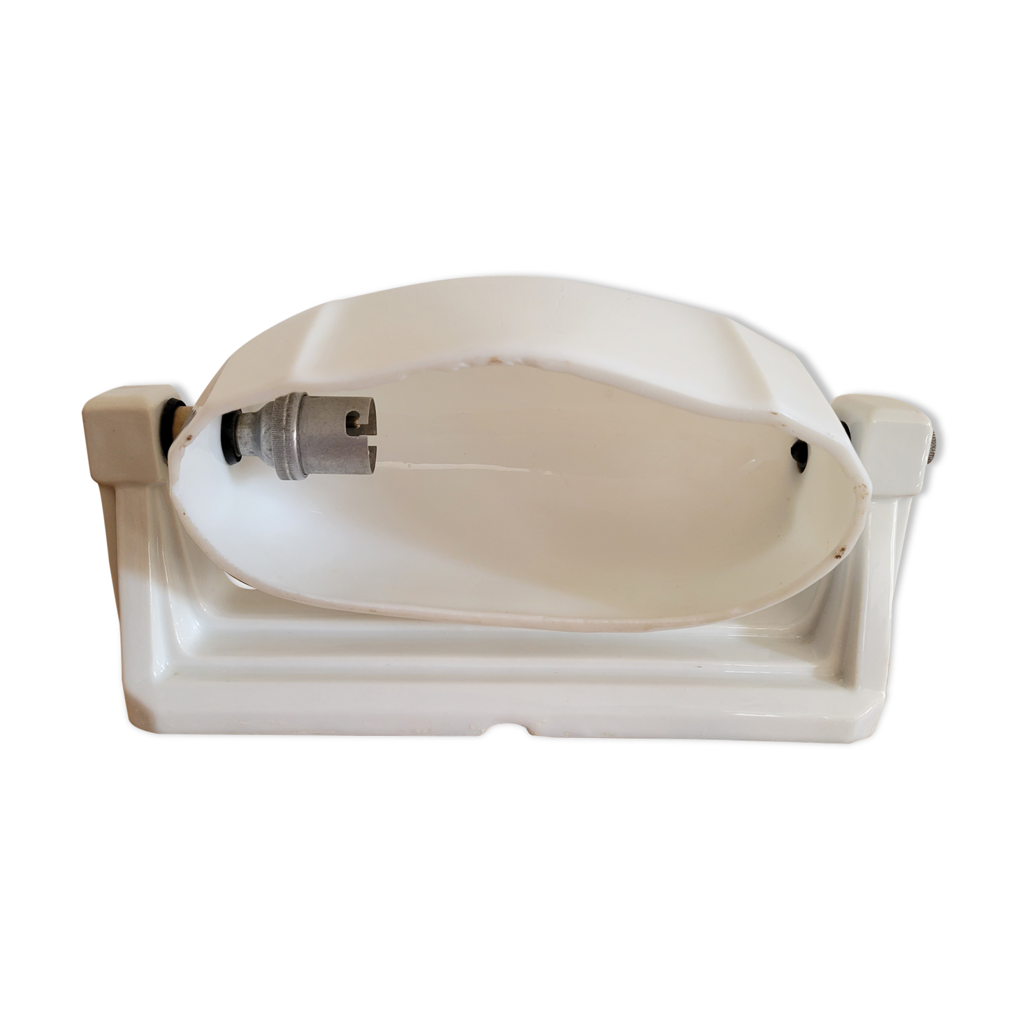 Porcelain and opaline wall lamp