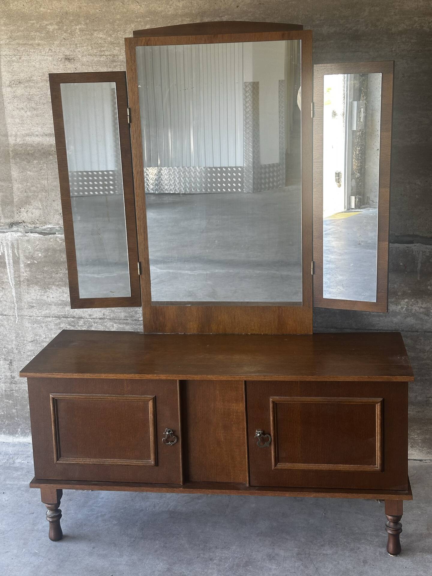 Coiffeuse vintage à miroir triptyque, années 1950