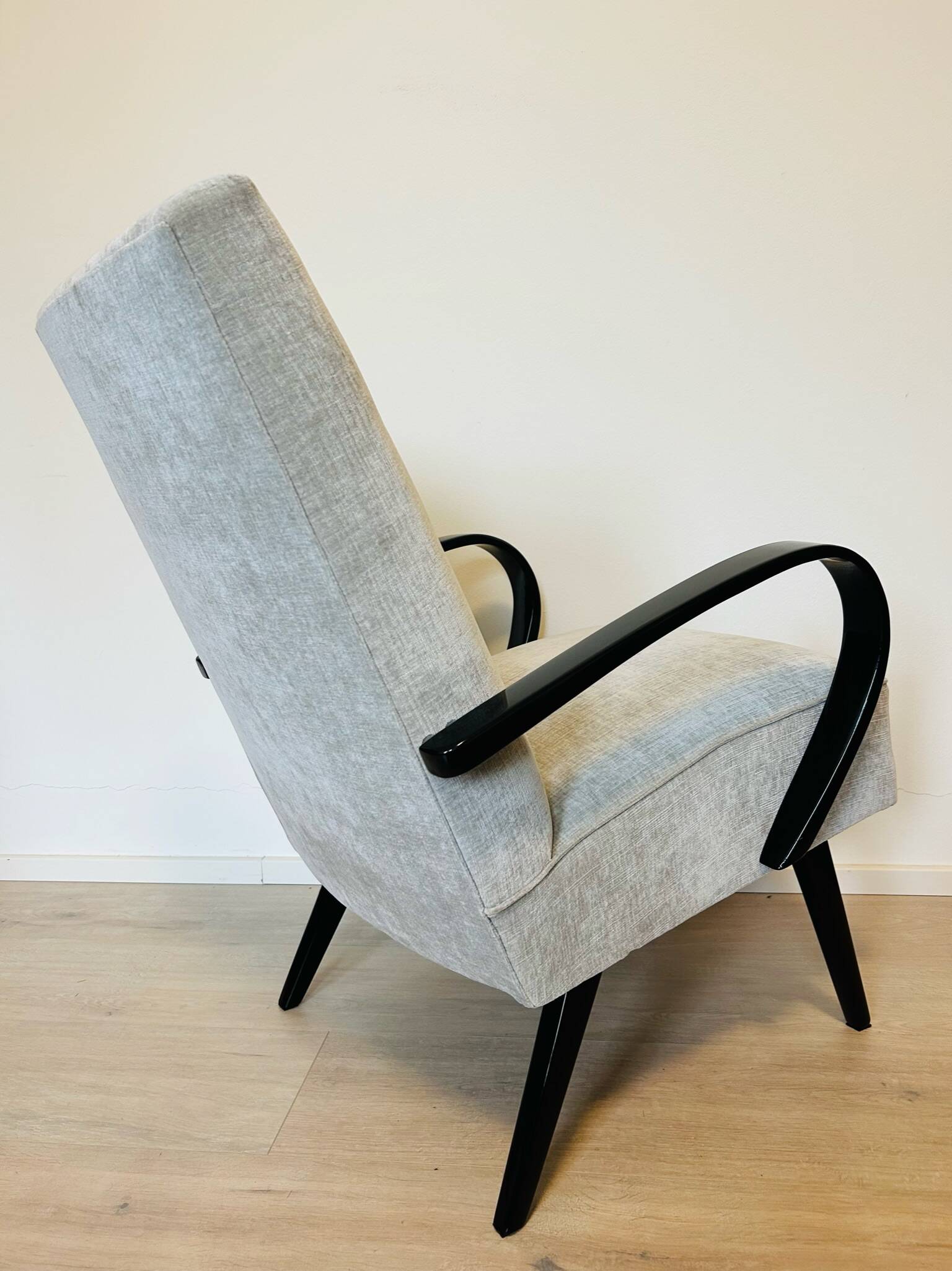 Vintage Armchair by Jaroslav Smidek for Ton, 1960s