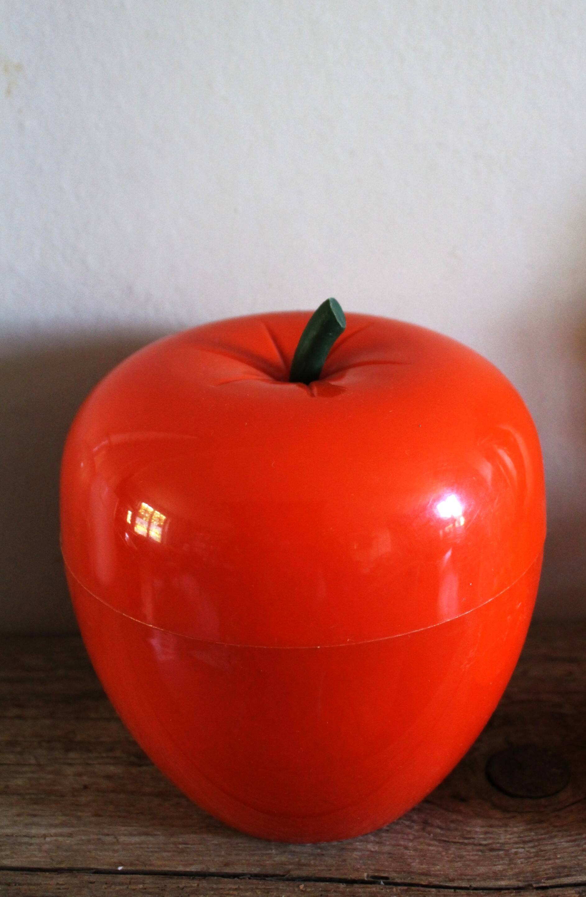 Vintage seventies plastic apple ice bucket