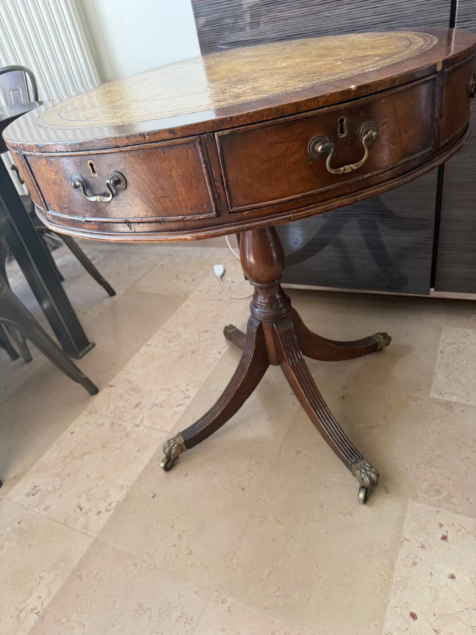 Ancien guéridon, table d'appoint