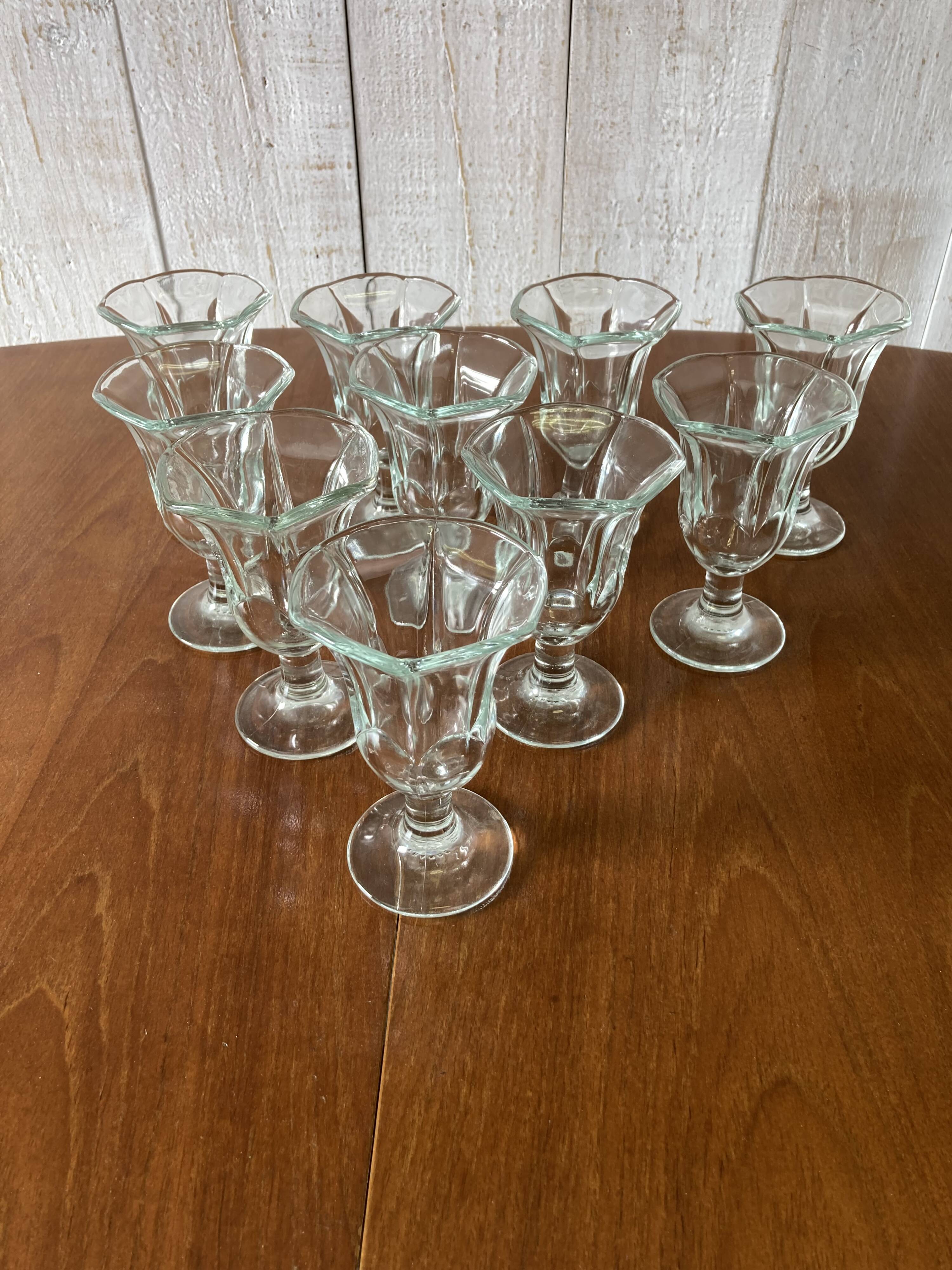 Set of 10 ice cream bowls