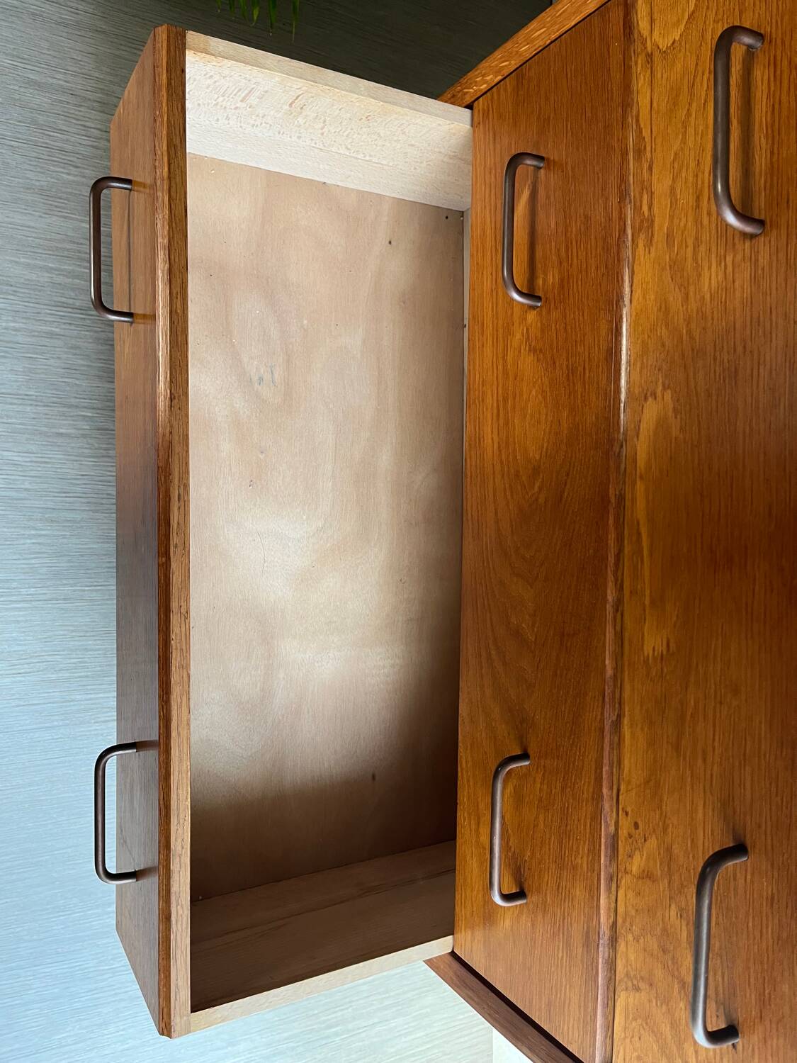 Vintage chest of drawers with splayed legs