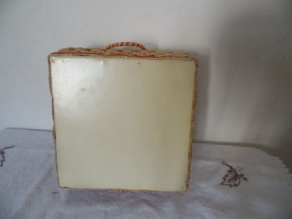 Straw and raffia sewing basket