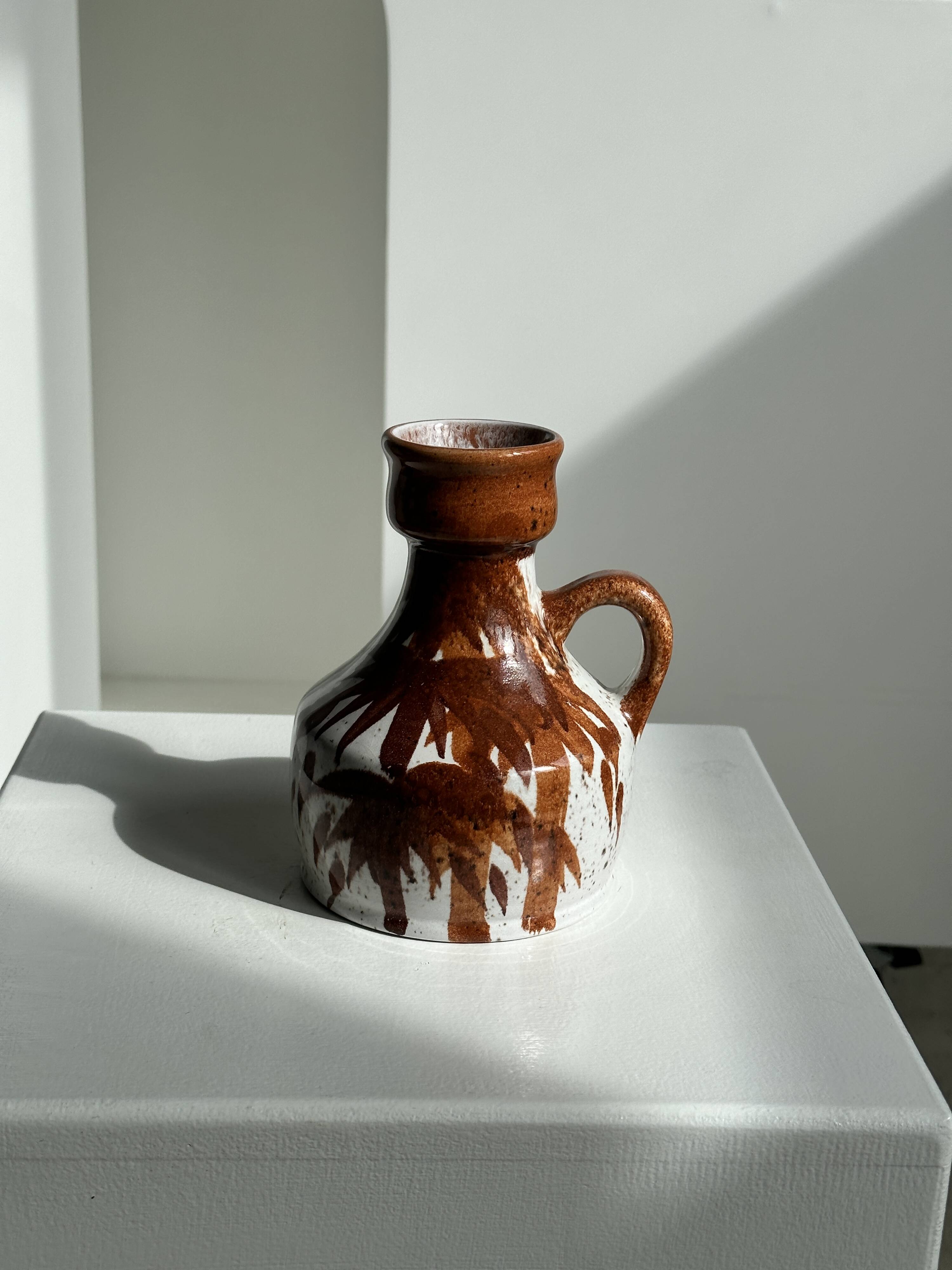 Small white and brown vase or pitcher West Germany H:15cm D:10.5cm
