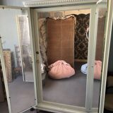 Armoire 2 portes peinte aux attributs