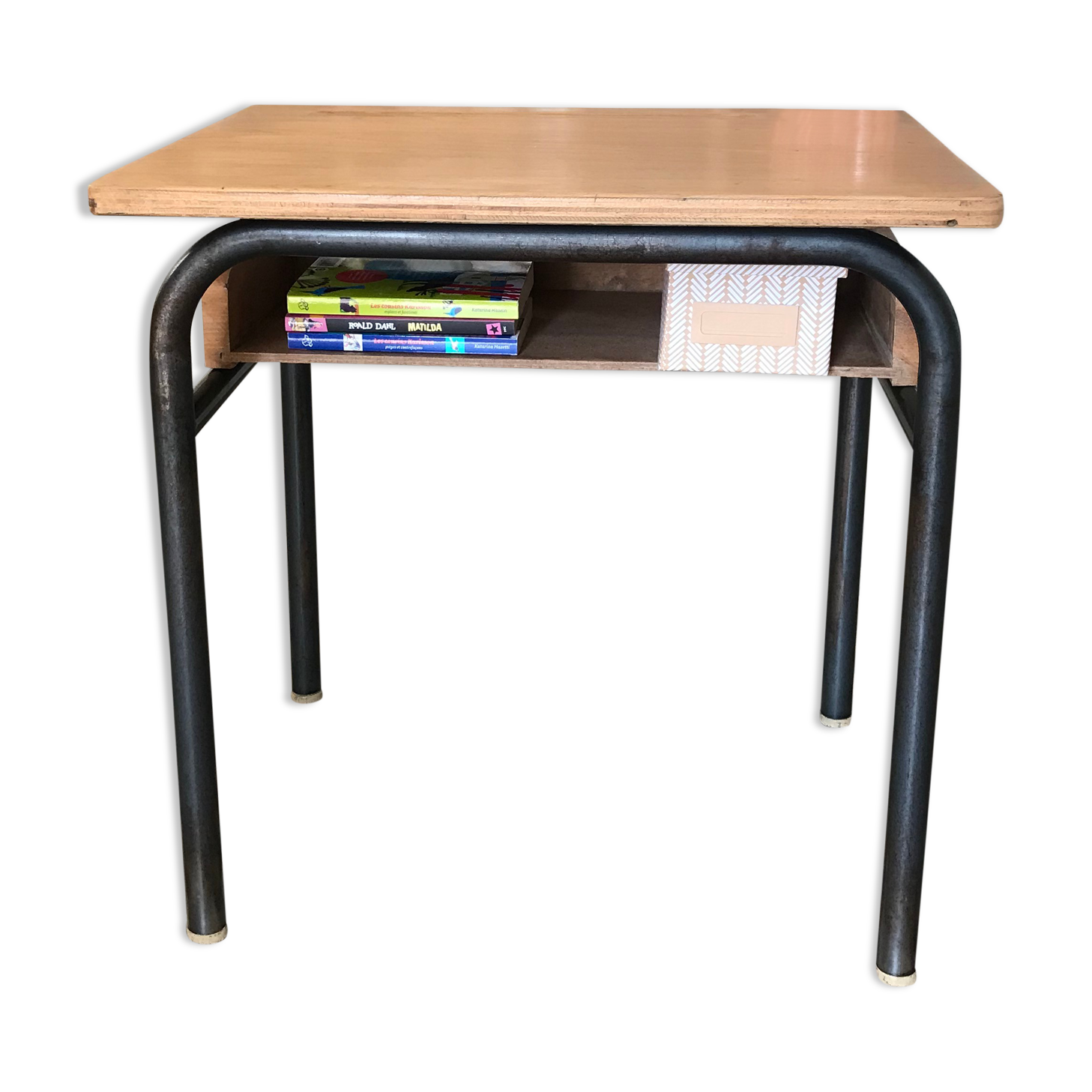School office 1 place
