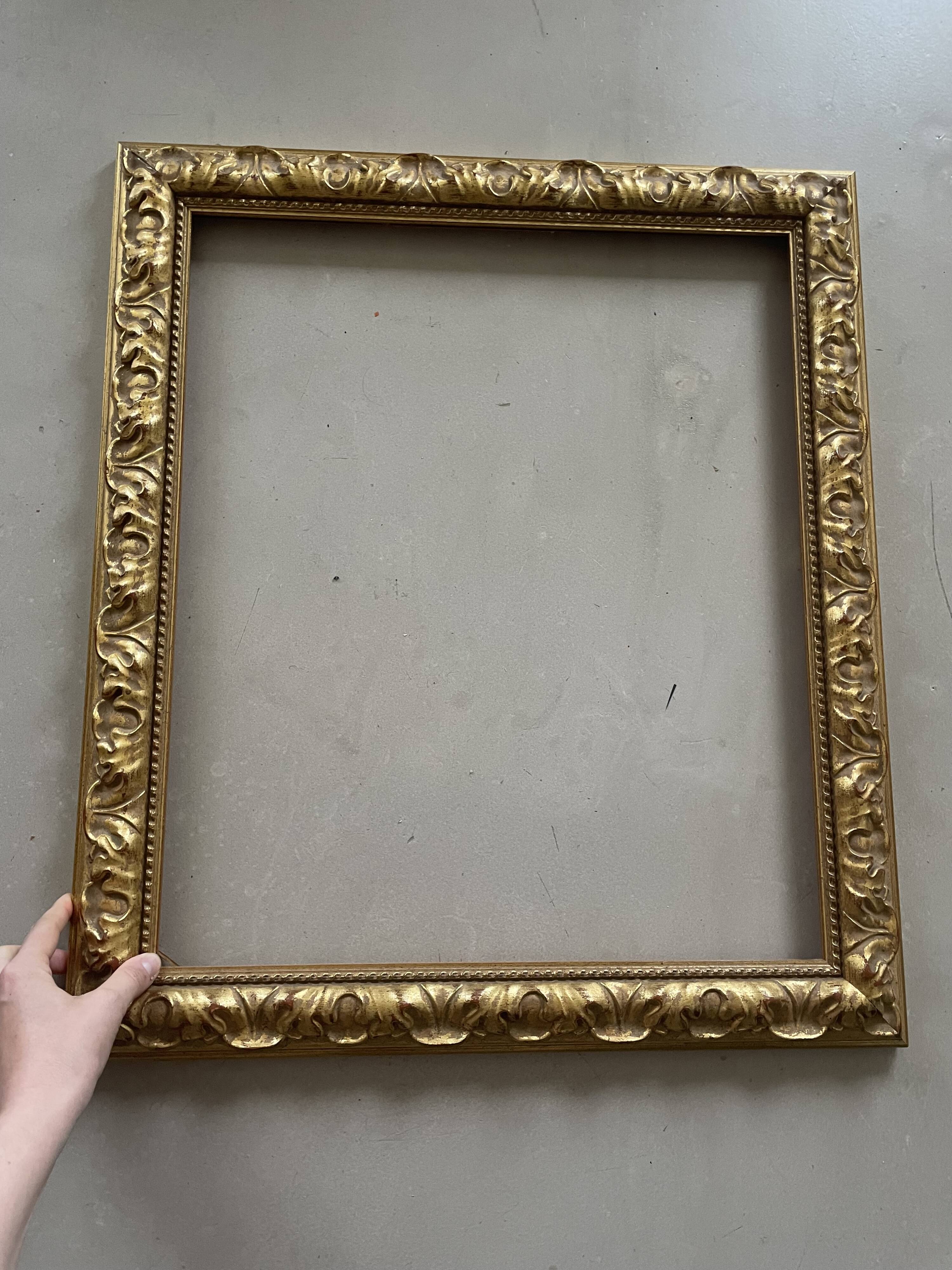 Cadre en bois doré