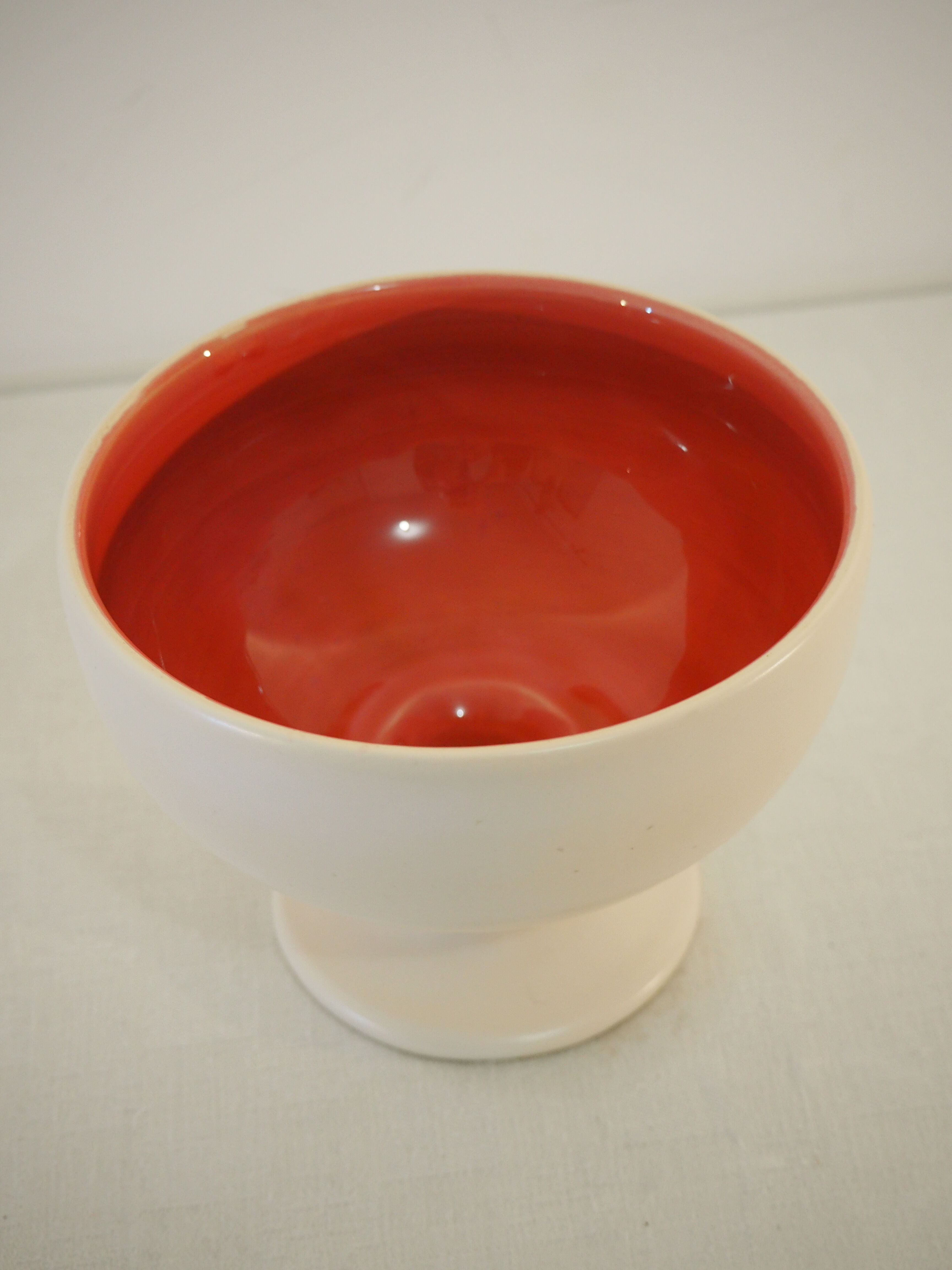 Ceramic cup 1950 white and pink