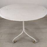 White garden pedestal table