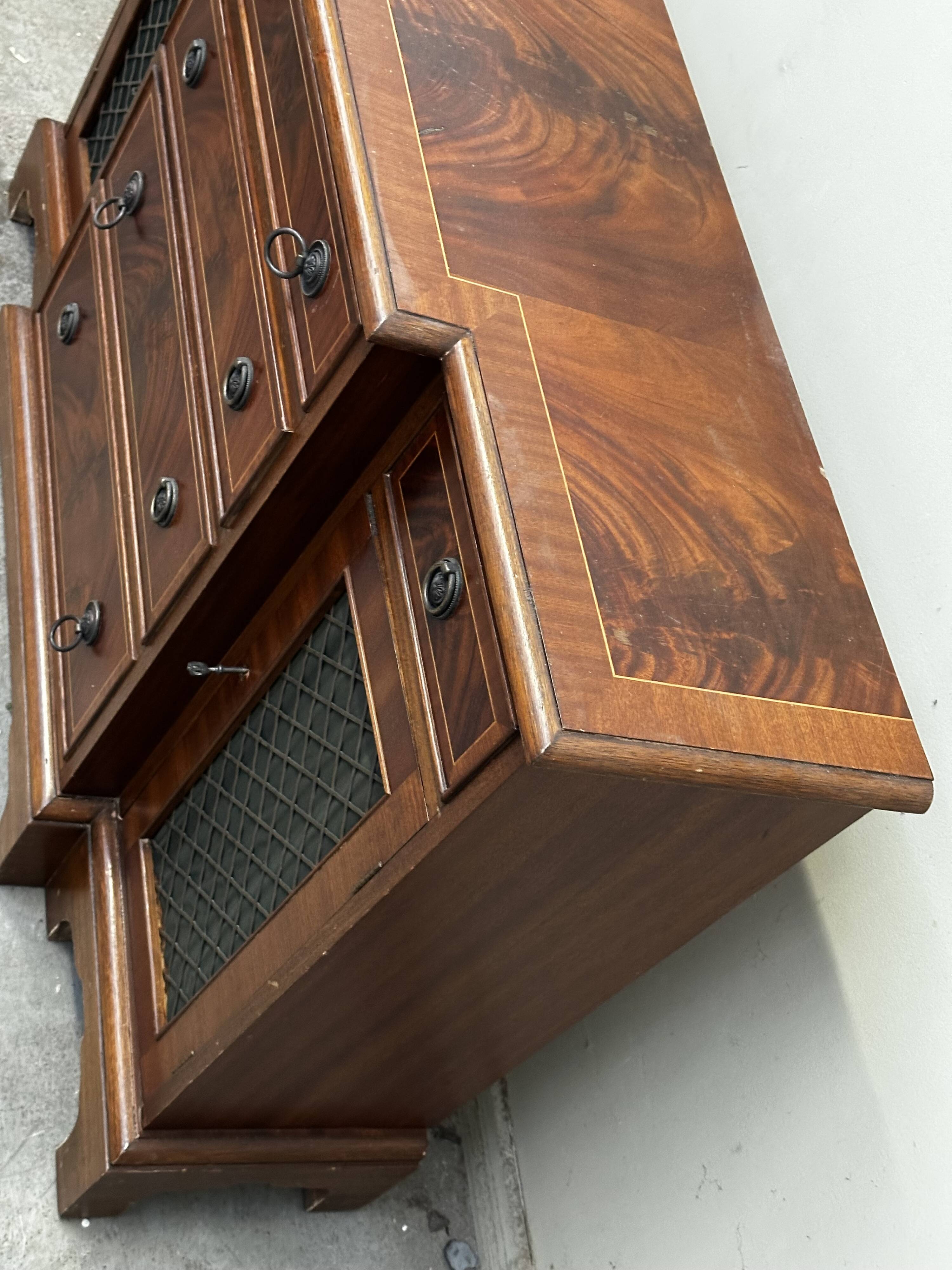 Buffet Anglais en acajou fin 19 e