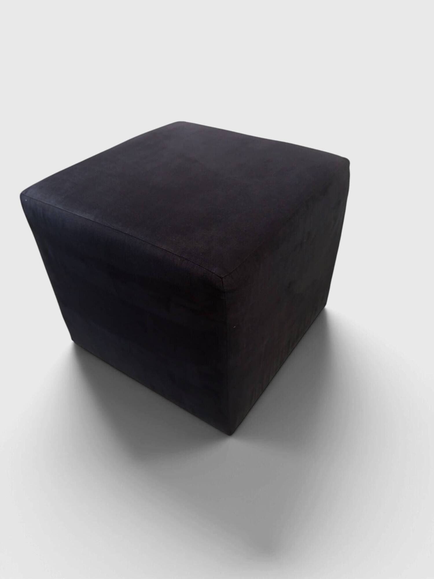 Minimalist square pouffe in black suede