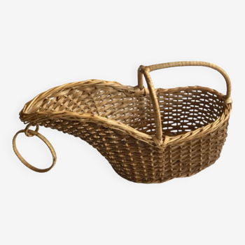 Wicker servant bottle holder