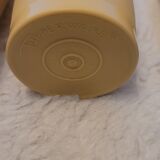Tupperware cup