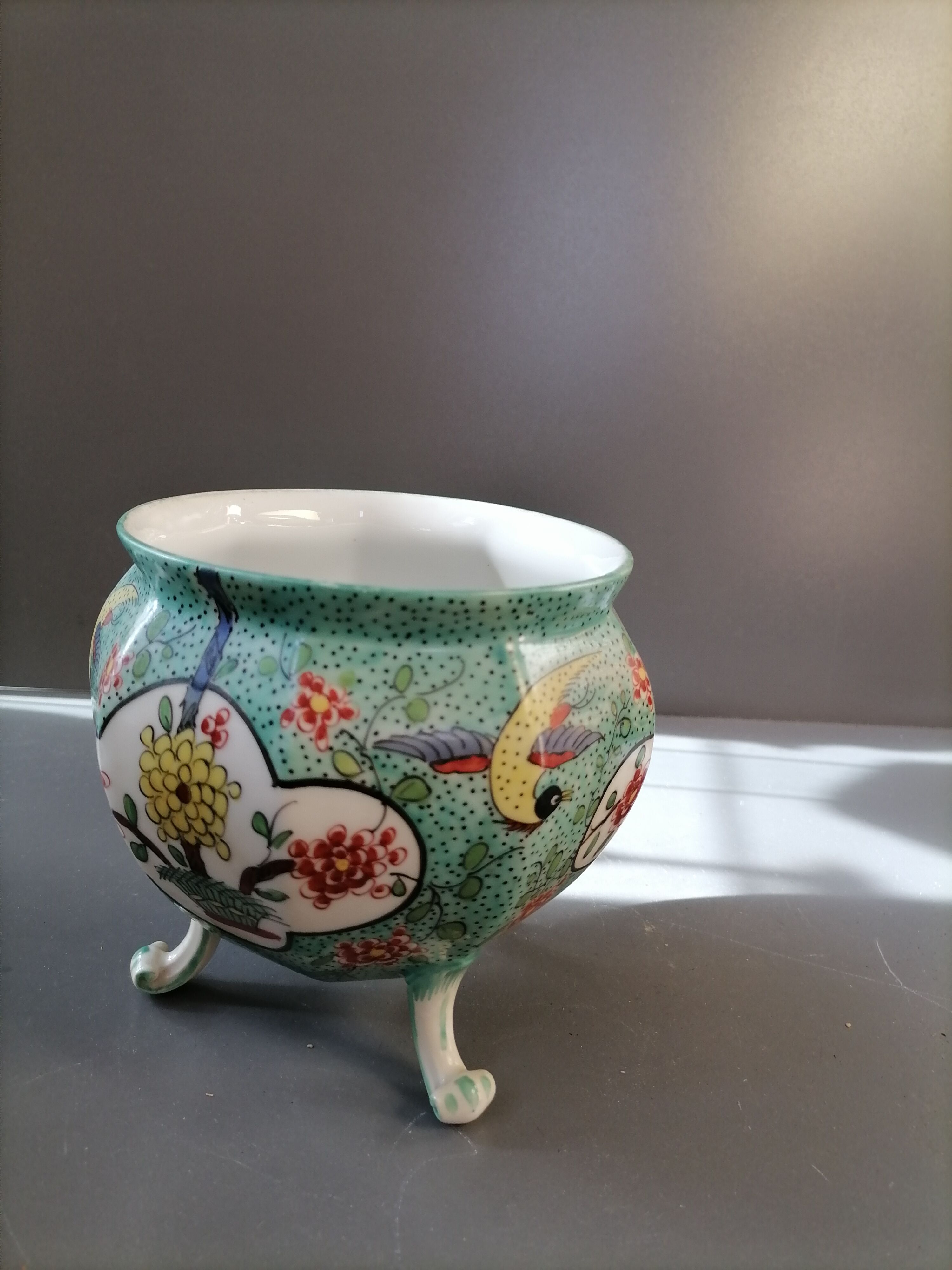 Ceramic pot cover