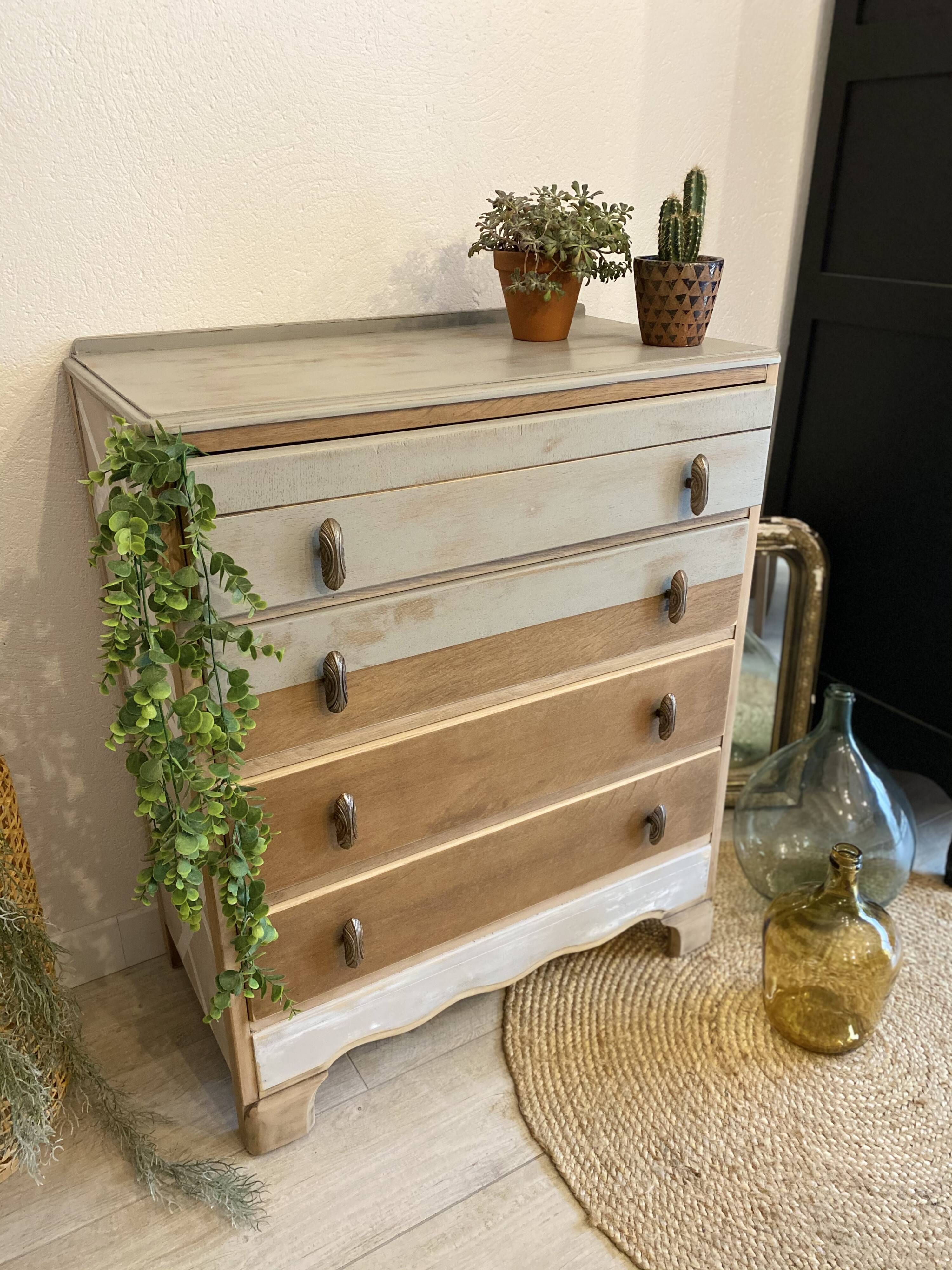 English dresser