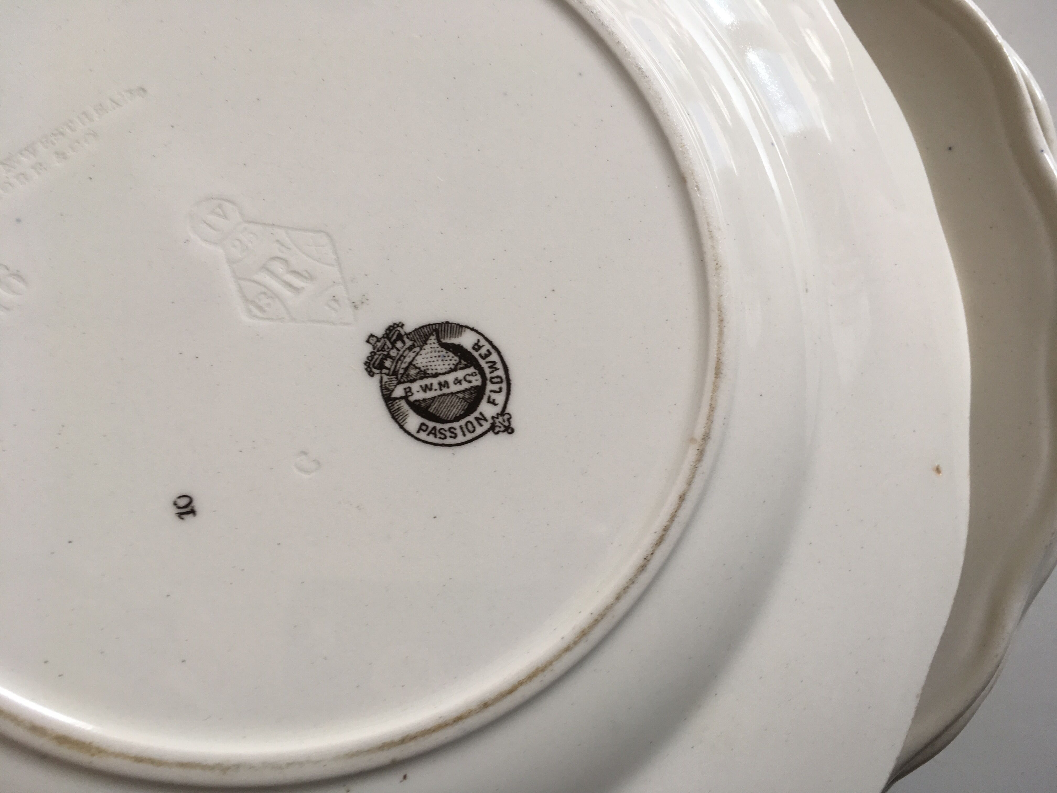 Set of 9 plates Passion flower grey 1880 Brown Westhead Moore 'Co