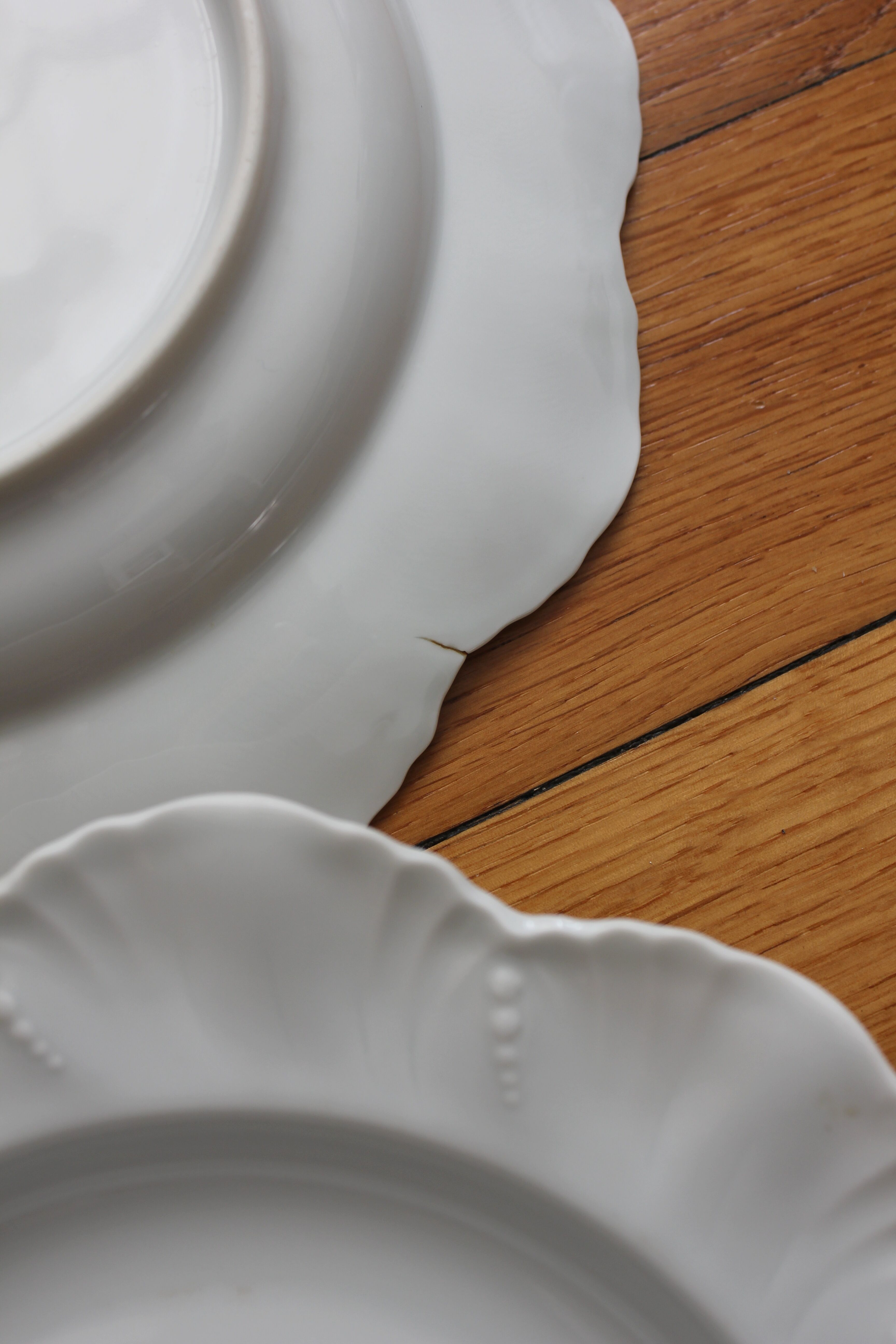 2 antique porcelain dessert plates from the late 19th century