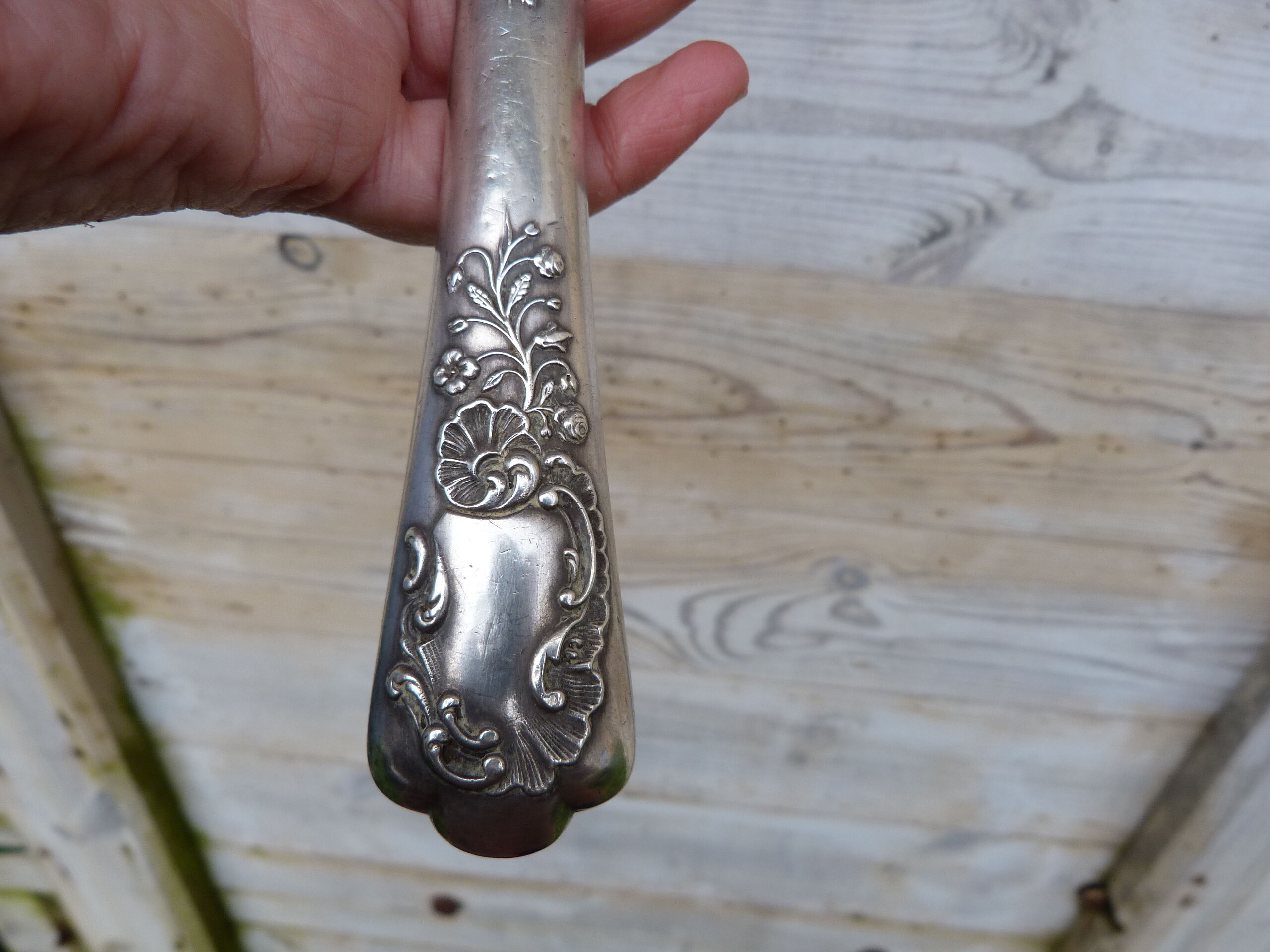 Silver fish serving shovel punch Minerva