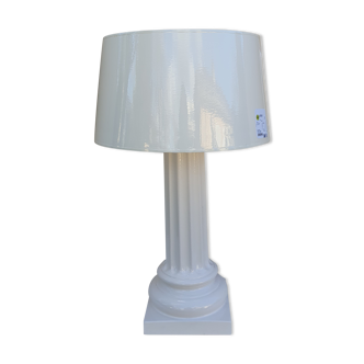 Lampe colonne en céramique blanche